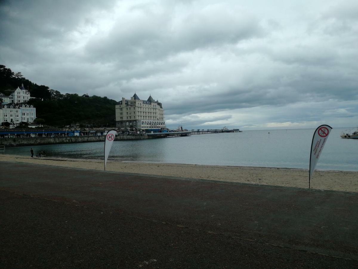 Overton Villa Hotel Llandudno Exterior photo